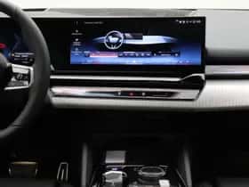 BMW i5 (2025) thumbnail 23