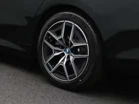 BMW i5 (2025) thumbnail 4