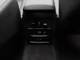 BMW i4 (2024) thumbnail 23