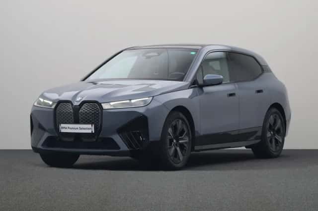 BMW iX (2022) thumbnail 1