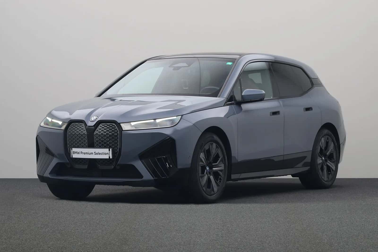 BMW iX (2022) — foto 1