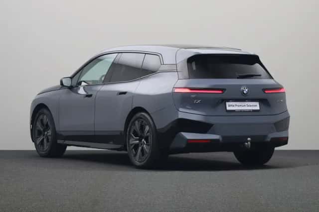 BMW iX (2022) thumbnail 13