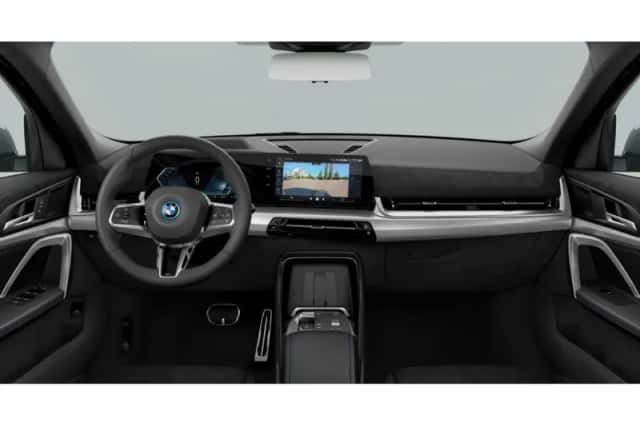 BMW iX2 (2025) thumbnail 3