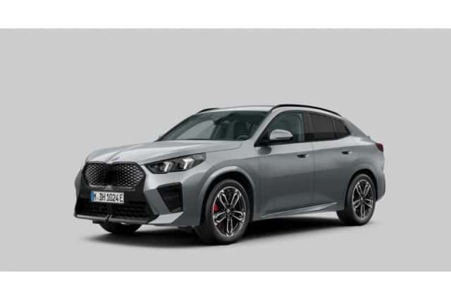 BMW iX2 (2025) thumbnail 4