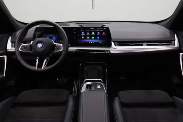 BMW X1 (2025) thumbnail 3
