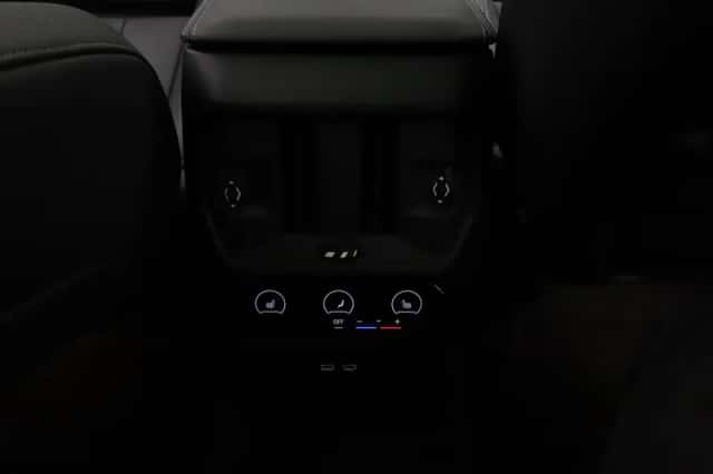 BMW X3 (2025) thumbnail 24