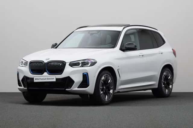 BMW iX3 (2022) thumbnail 4