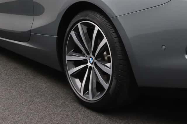 BMW 8-Serie (2020) thumbnail 8