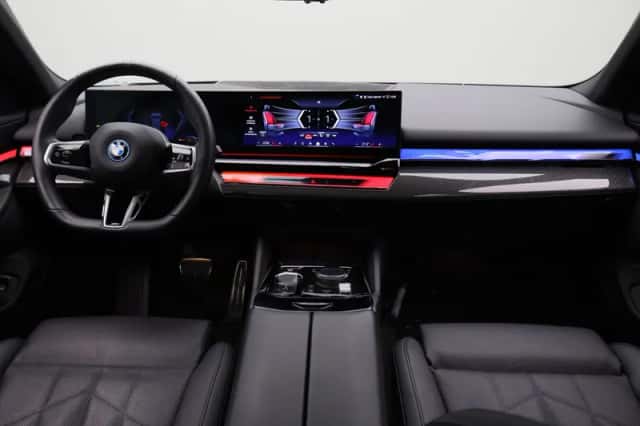 BMW 5-Serie (2025) thumbnail 3