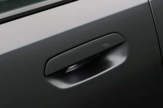 BMW M5 (2025) thumbnail 12