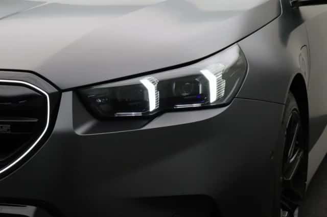 BMW M5 (2025) thumbnail 15