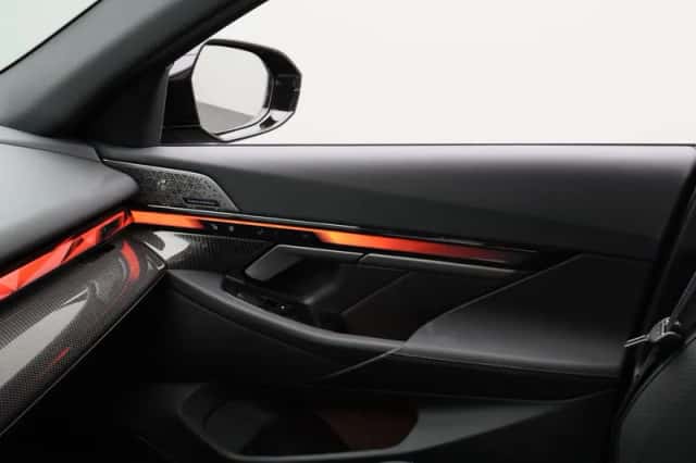 BMW M5 (2025) thumbnail 21