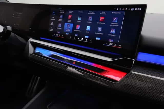 BMW M5 (2025) thumbnail 24