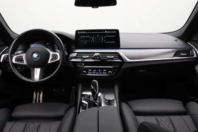 BMW 5-Serie (2023) thumbnail 3