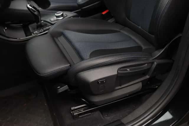 BMW X1 (2020) thumbnail 5