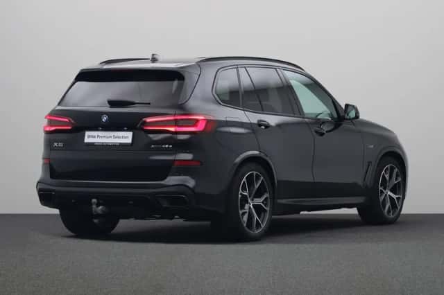 BMW X5 (2023) thumbnail 2
