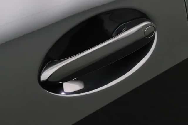 BMW X5 (2023) thumbnail 13