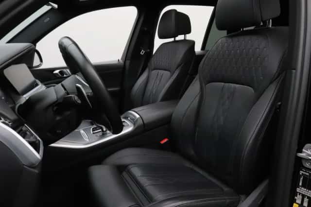 BMW X5 (2023) thumbnail 22