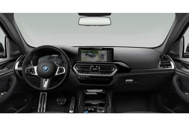 BMW iX3 (2023) thumbnail 3