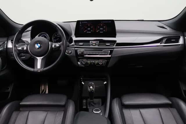 BMW X2 (2020) thumbnail 3