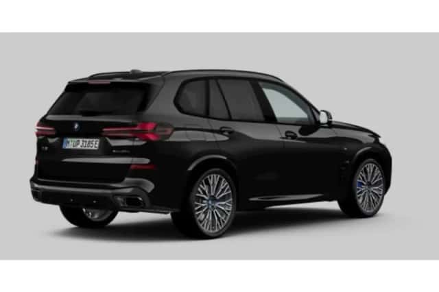 BMW X5 (2023) thumbnail 2