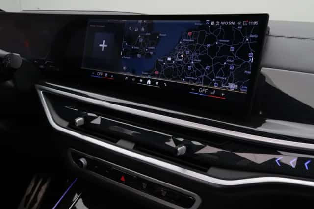 BMW X5 (2023) thumbnail 25