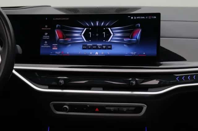 BMW X5 (2023) thumbnail 26