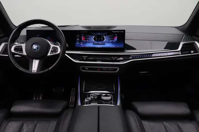 BMW X5 (2023) thumbnail 28