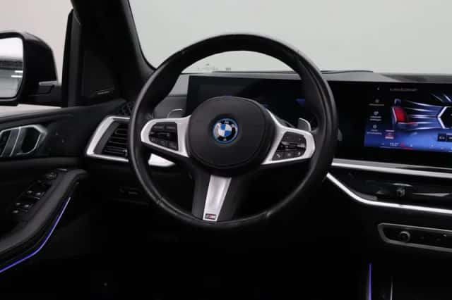 BMW X5 (2023) thumbnail 29