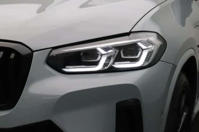 BMW X3 (2022) thumbnail 16