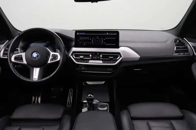 BMW X3 (2022) thumbnail 3