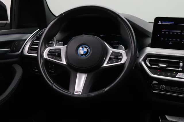 BMW X3 (2022) thumbnail 24