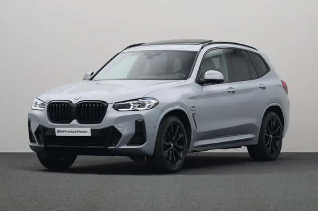BMW X3 (2022) thumbnail 28