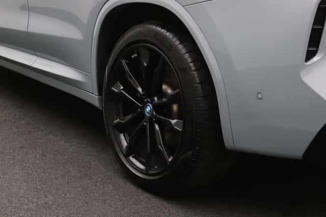 BMW X3 (2022) thumbnail 9