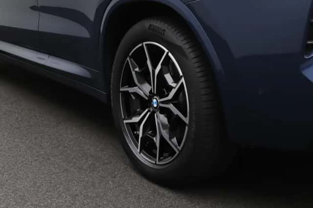 BMW X3 (2022) thumbnail 9