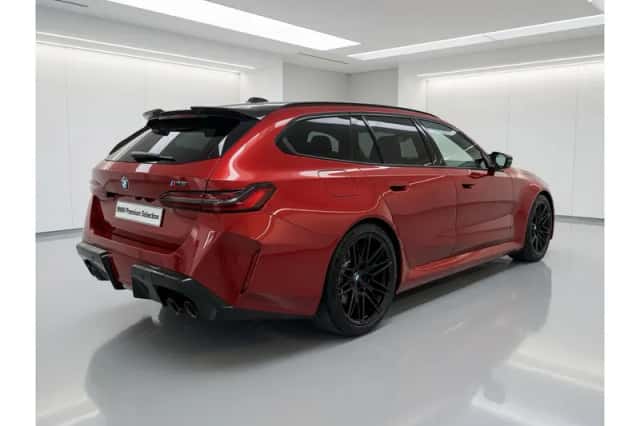 BMW M5 (2025) thumbnail 3