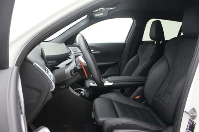 BMW X2 (2025) thumbnail 6
