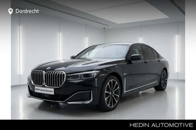 BMW 7-Serie (2023) thumbnail 1