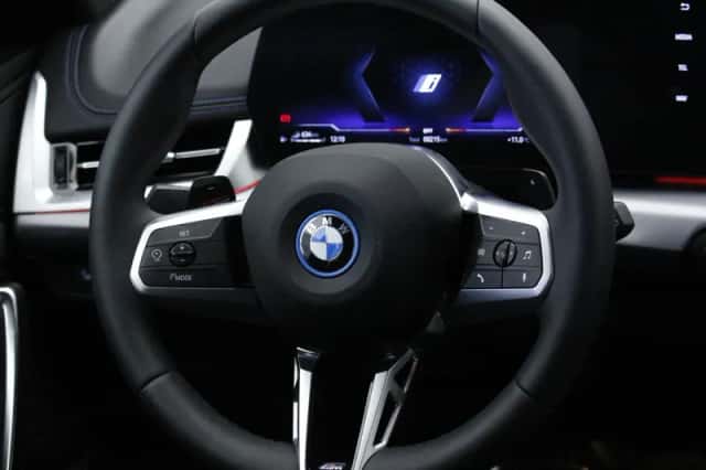 BMW X1 (2024) thumbnail 4