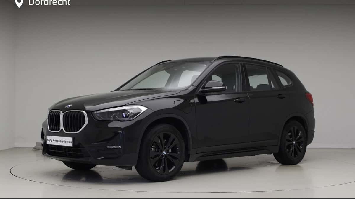 BMW X1 (2021) — foto 1