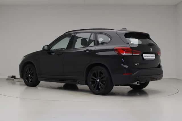 BMW X1 (2021) thumbnail 3
