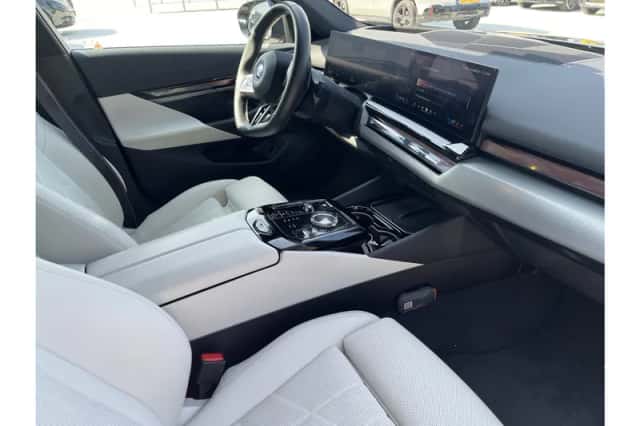 BMW 5-Serie (2025) thumbnail 4