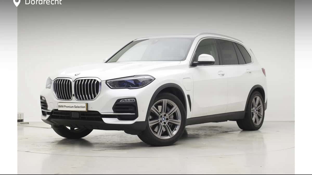 BMW X5 (2021) — foto 1
