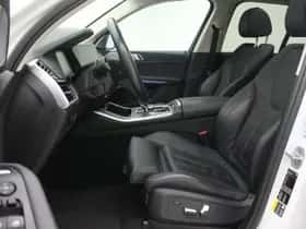 BMW X5 (2021) thumbnail 16