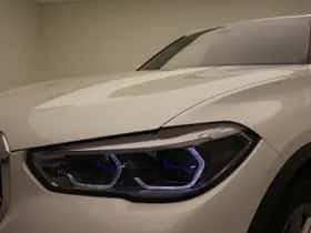 BMW X5 (2021) thumbnail 9