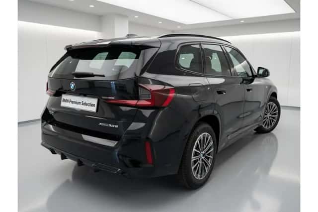 BMW X1 (2023) thumbnail 3