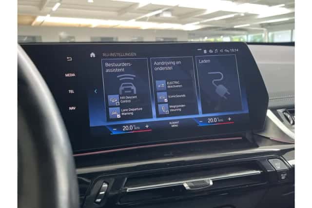 BMW X1 (2023) thumbnail 6