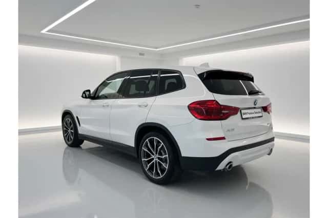 BMW X3 (2021) thumbnail 3