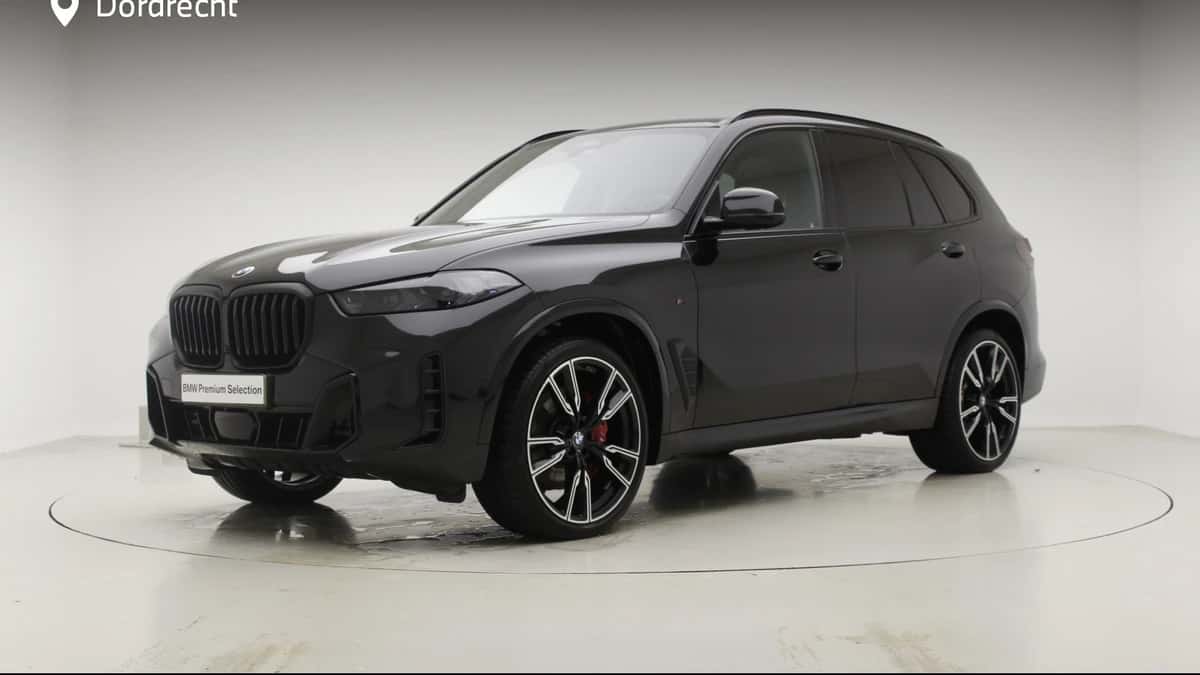 BMW X5 (2024) — foto 1