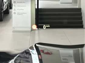 BMW X5 (2022) thumbnail 32